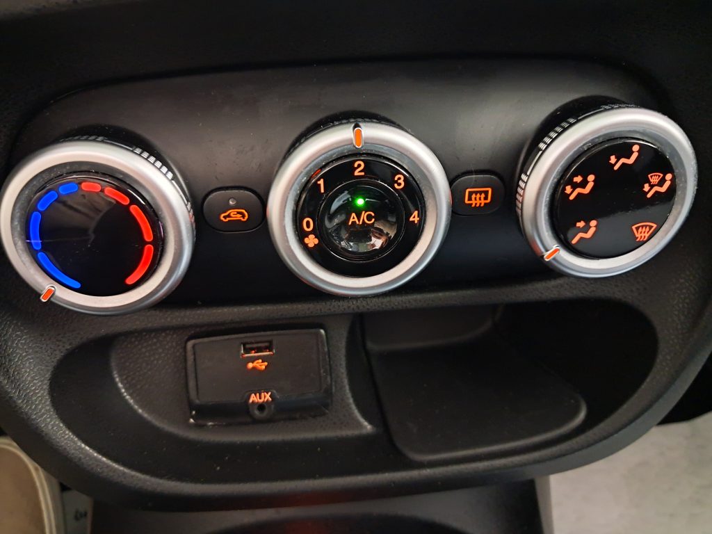 FIAT 500 L 1.3 MJT LOUNGE B-COLOR(MOTORE REVISIONATO KM 0)