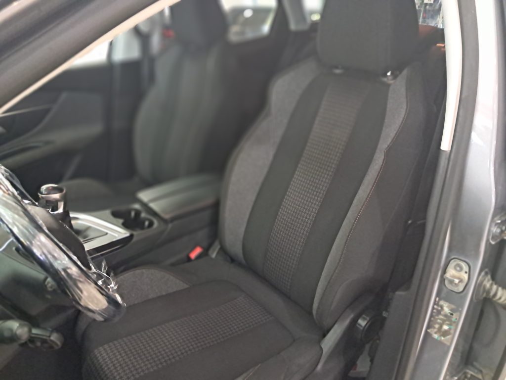 PEUGEOT 3008 1.5 HDI BUSINESS
