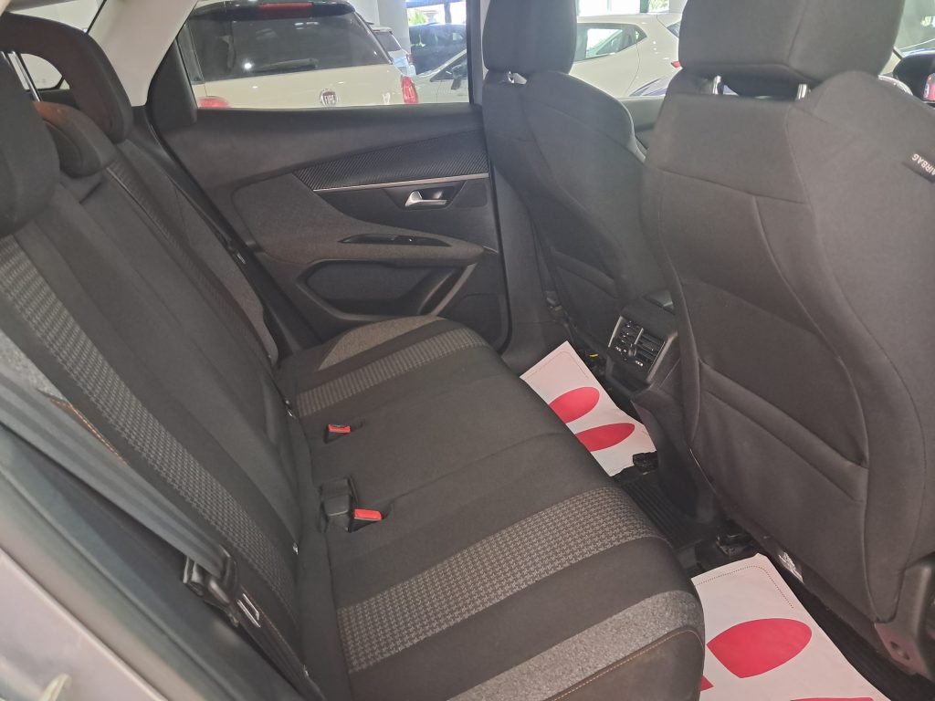 PEUGEOT 3008 1.5 HDI BUSINESS