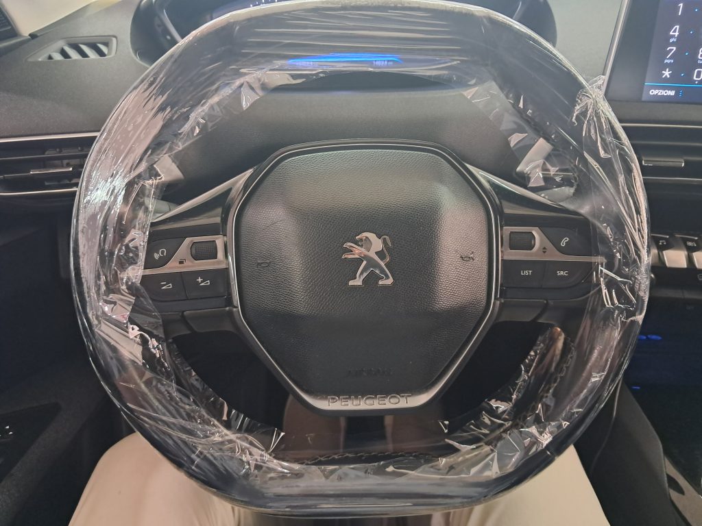 PEUGEOT 3008 1.5 HDI BUSINESS
