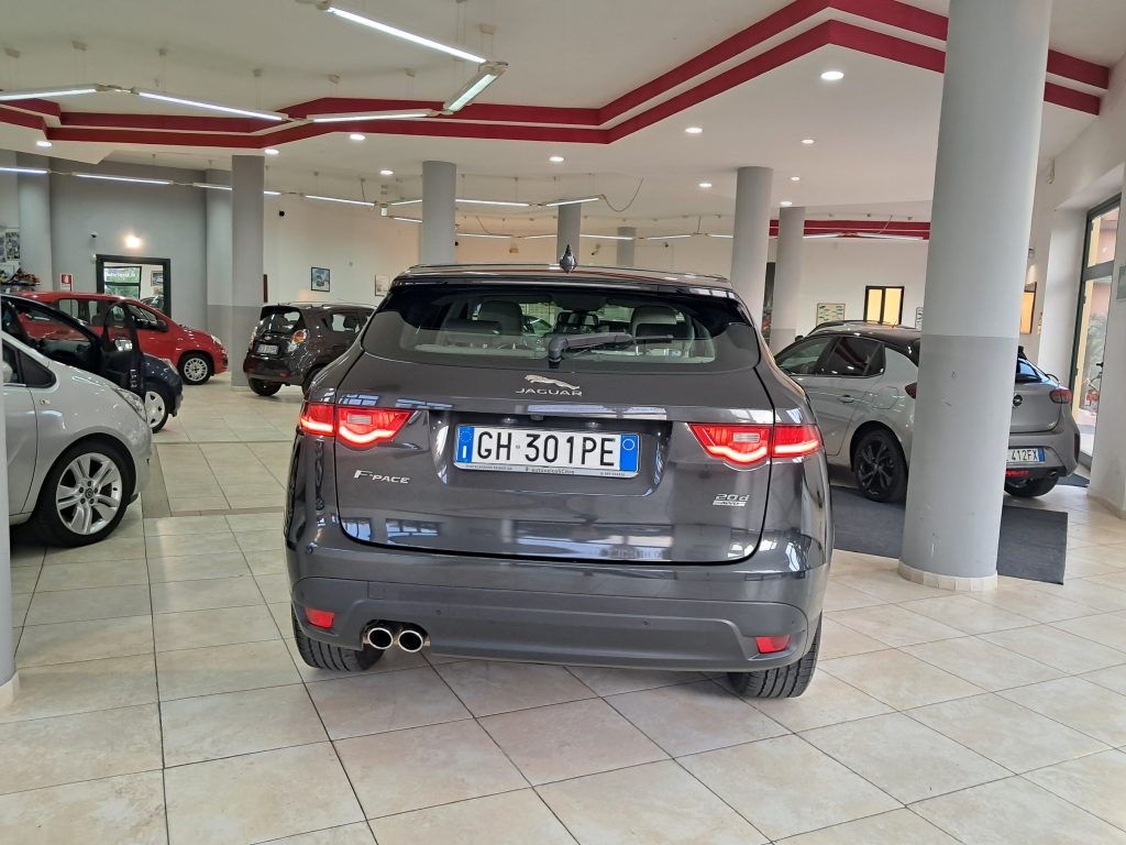 JAGUAR F-PACE PRESTIGE