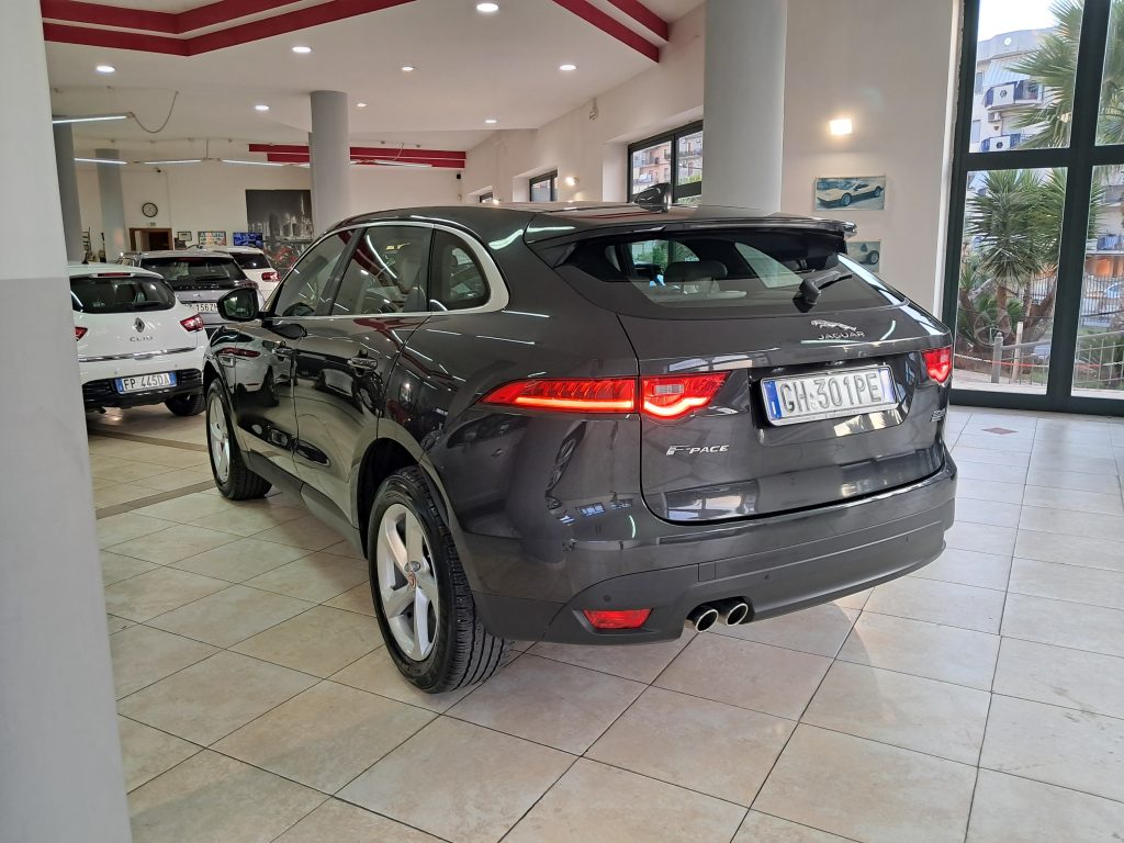 JAGUAR F-PACE PRESTIGE