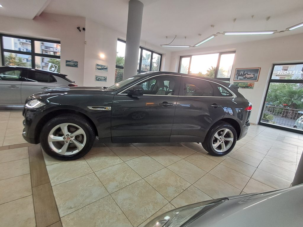 JAGUAR F-PACE PRESTIGE