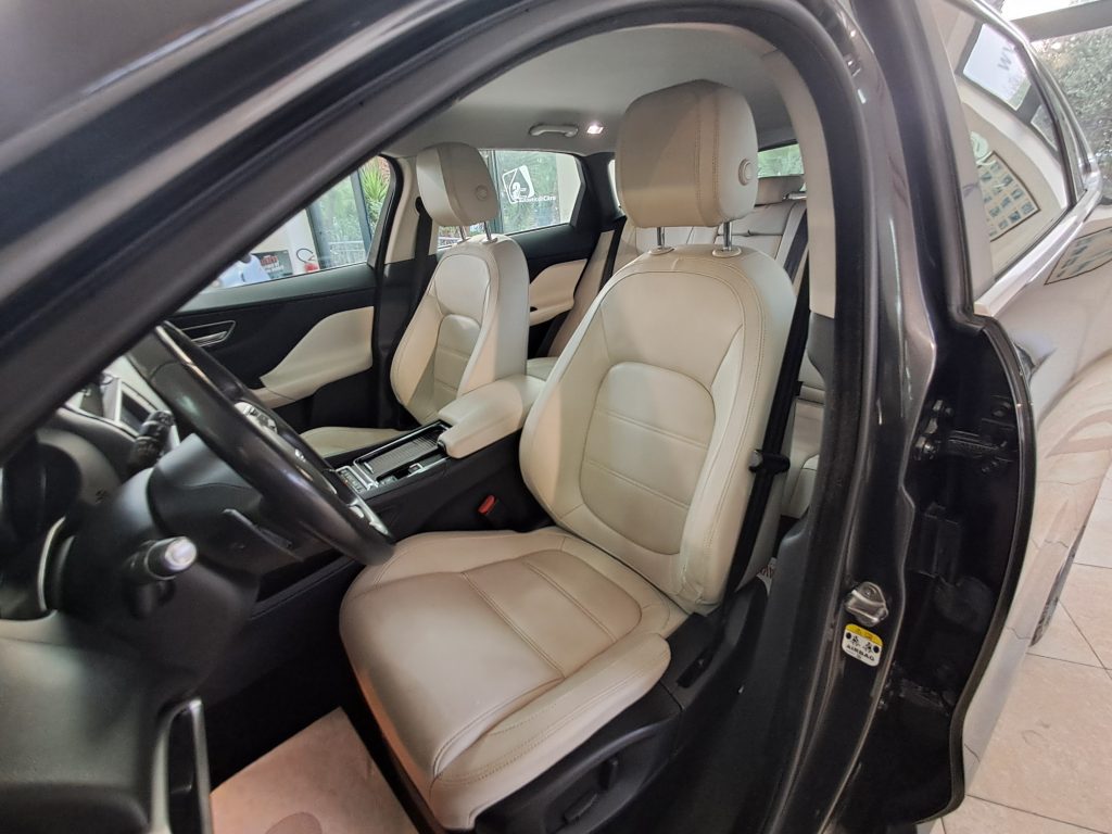 JAGUAR F-PACE PRESTIGE