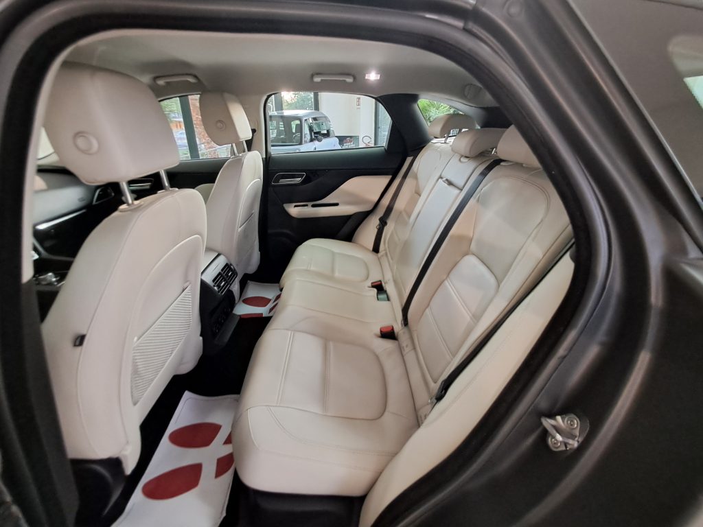 JAGUAR F-PACE PRESTIGE
