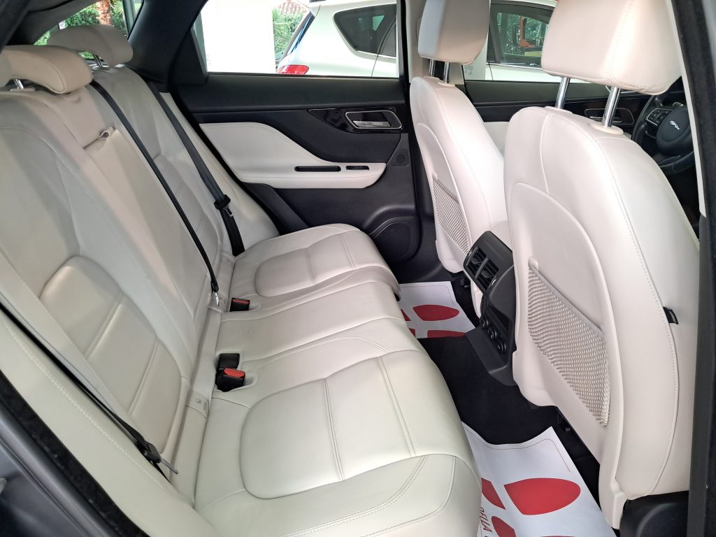 JAGUAR F-PACE PRESTIGE