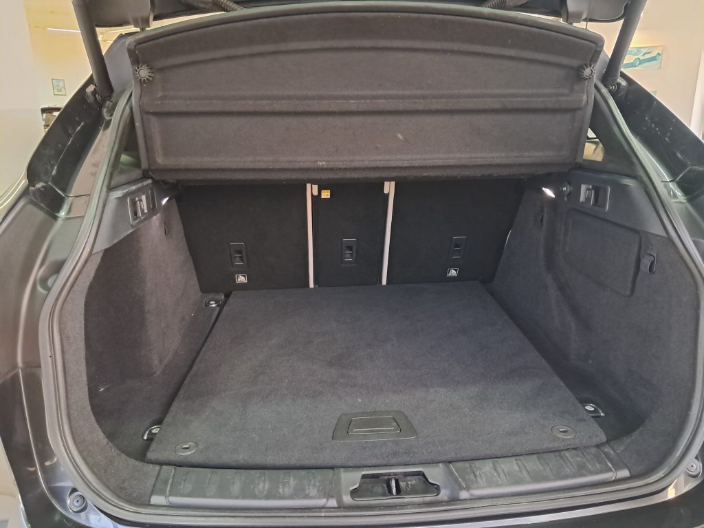 JAGUAR F-PACE PRESTIGE