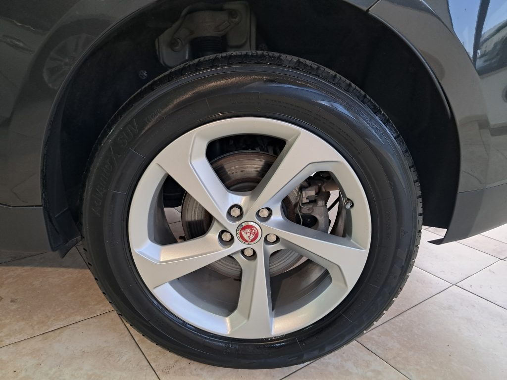 JAGUAR F-PACE PRESTIGE