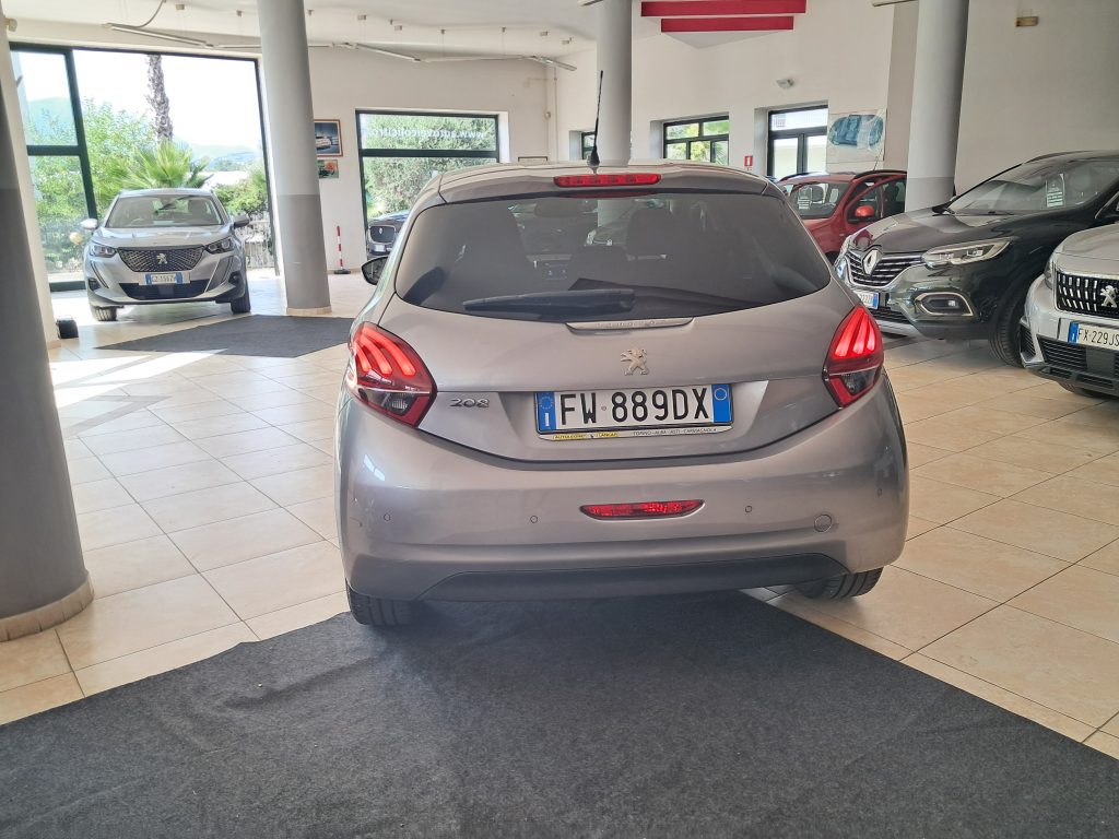 PEUGEOT 208  Stop&Start 5 porte Signature 1.2 BENZ. OK NEOPATENTATI