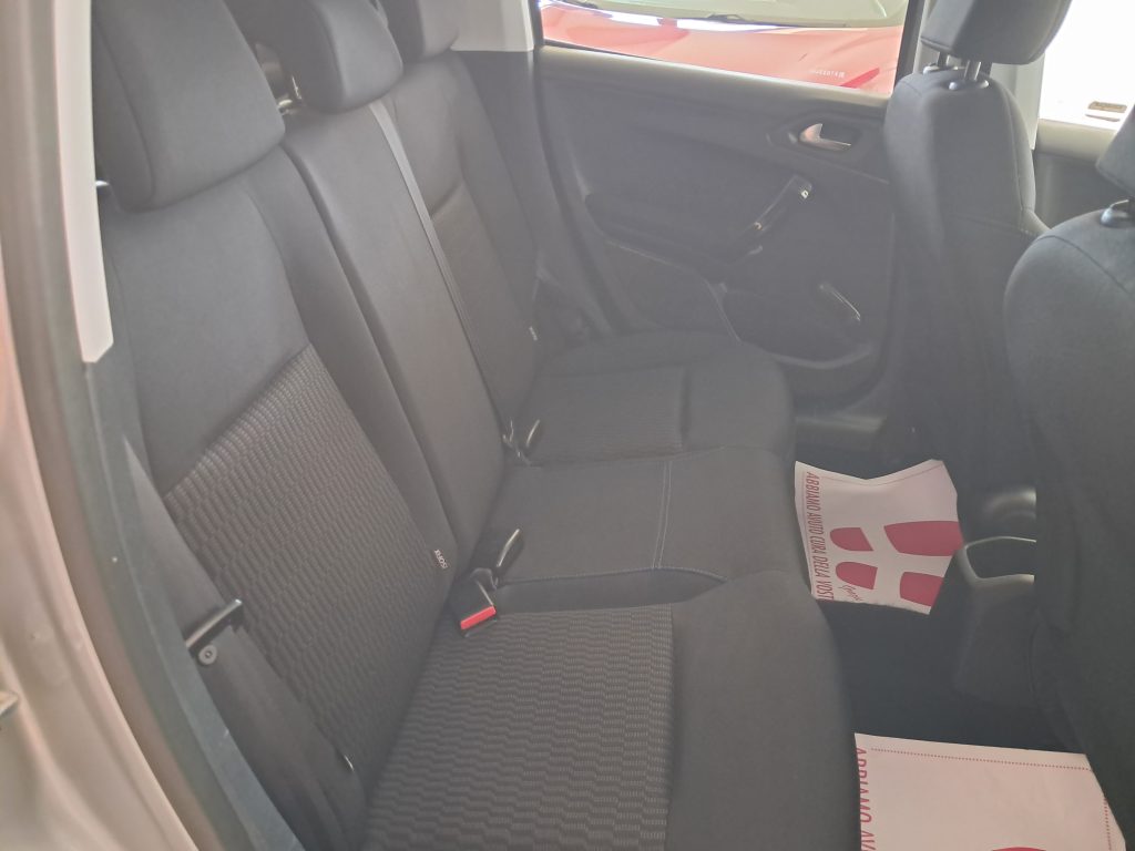 PEUGEOT 208  Stop&Start 5 porte Signature 1.2 BENZ. OK NEOPATENTATI