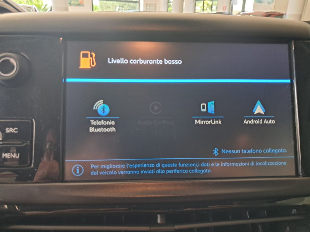 PEUGEOT 208  Stop&Start 5 porte Signature 1.2 BENZ. OK NEOPATENTATI