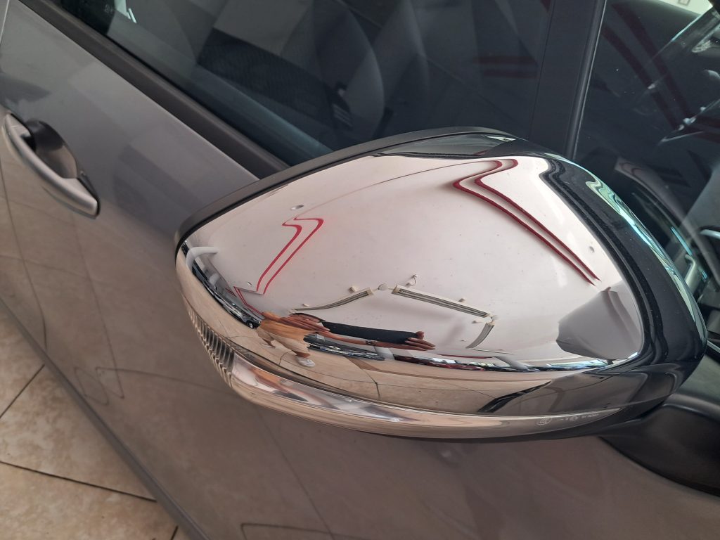 PEUGEOT 208  Stop&Start 5 porte Signature 1.2 BENZ. OK NEOPATENTATI