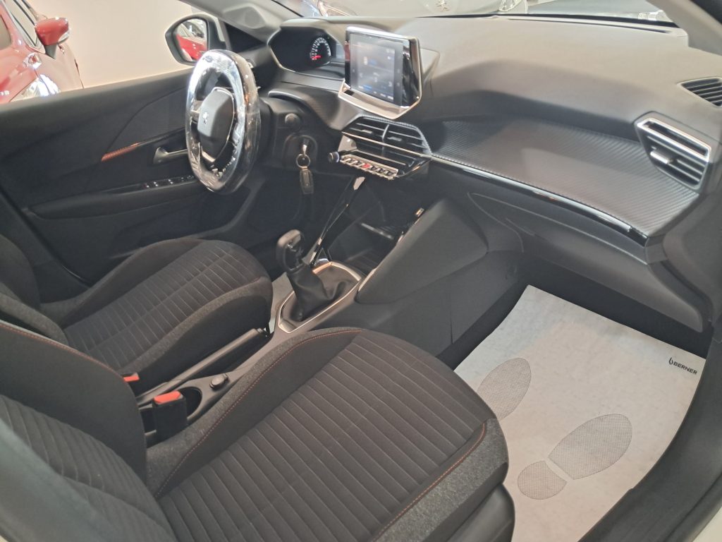 PEUGEOT 208 ALLURE 1.2 BENZ. OK NEOPATENTATI