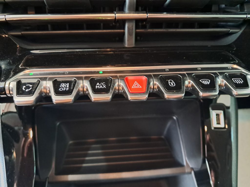 PEUGEOT 208 ALLURE 1.2 BENZ. OK NEOPATENTATI