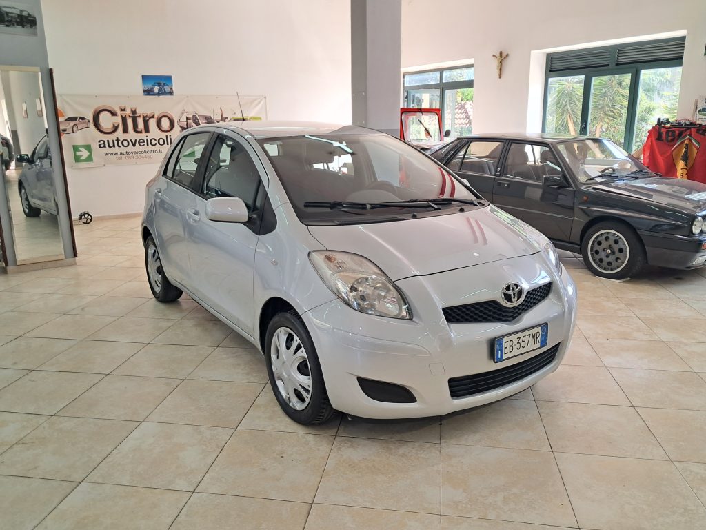 TOYOTA YARIS SOL 1.0 GPL(CASA MADRE)