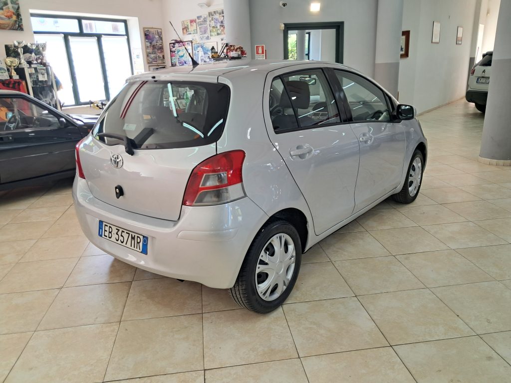 TOYOTA YARIS SOL 1.0 GPL(CASA MADRE)