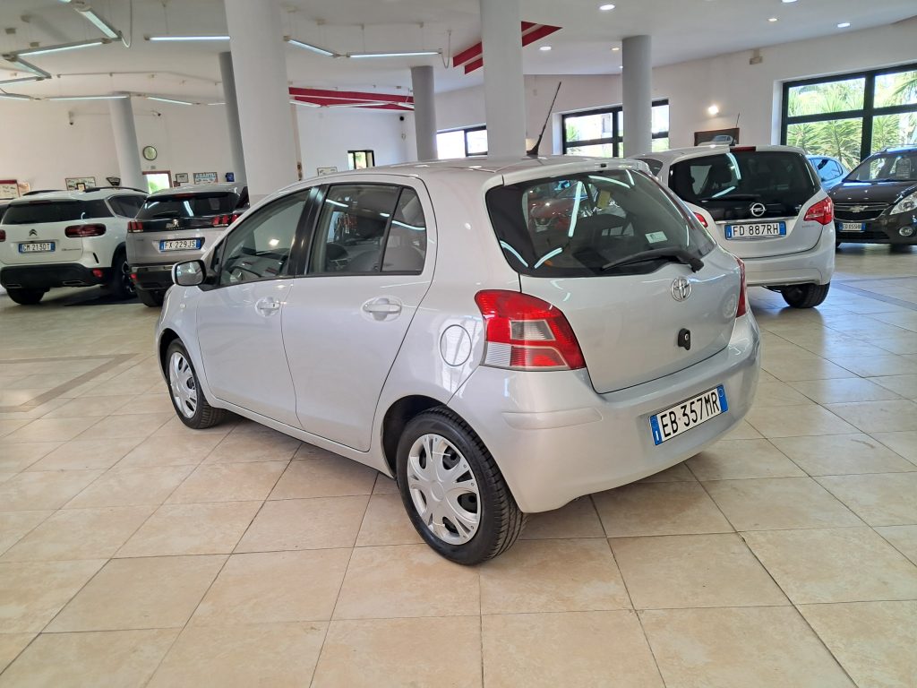 TOYOTA YARIS SOL 1.0 GPL(CASA MADRE)
