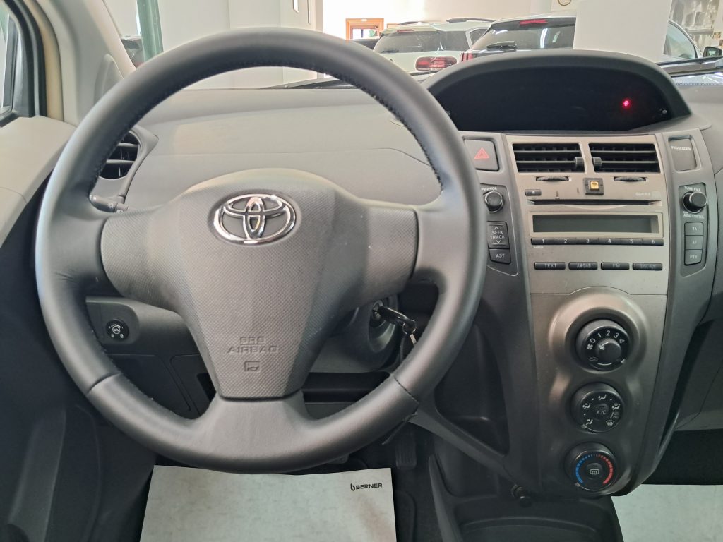 TOYOTA YARIS SOL 1.0 GPL(CASA MADRE)