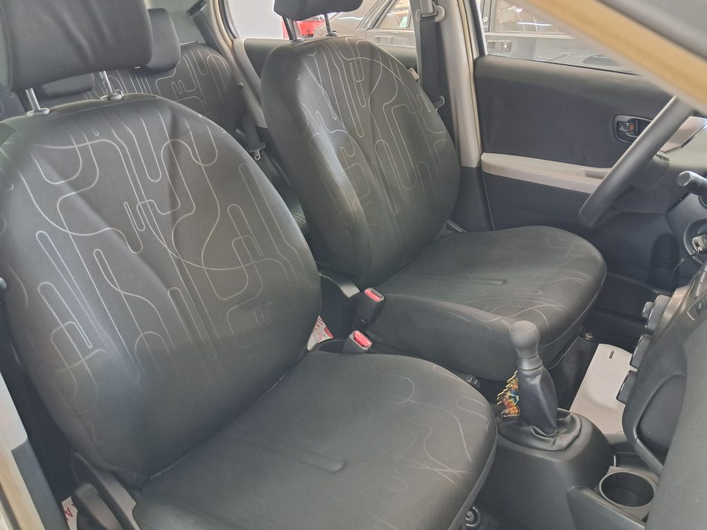 TOYOTA YARIS SOL 1.0 GPL(CASA MADRE)