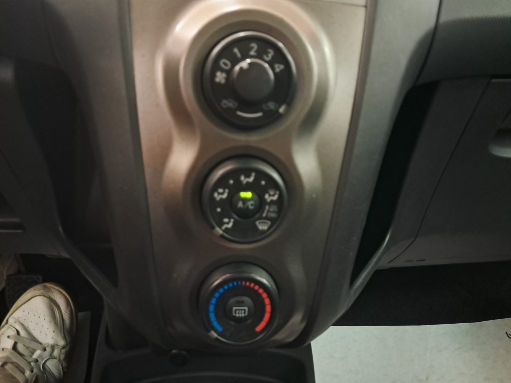 TOYOTA YARIS SOL 1.0 GPL(CASA MADRE)