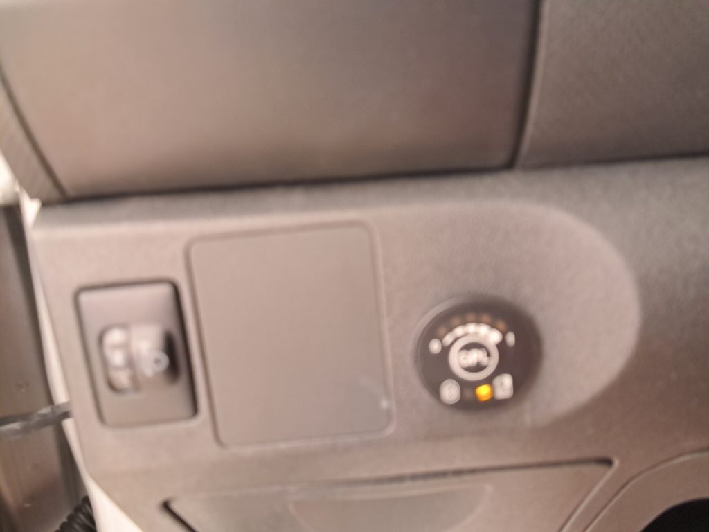 TOYOTA YARIS SOL 1.0 GPL(CASA MADRE)