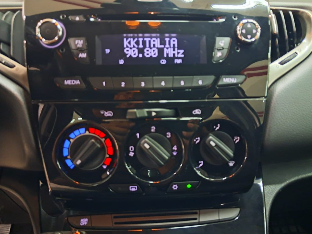 Lancia Ypsilon 1.2 Benz/Gpl
