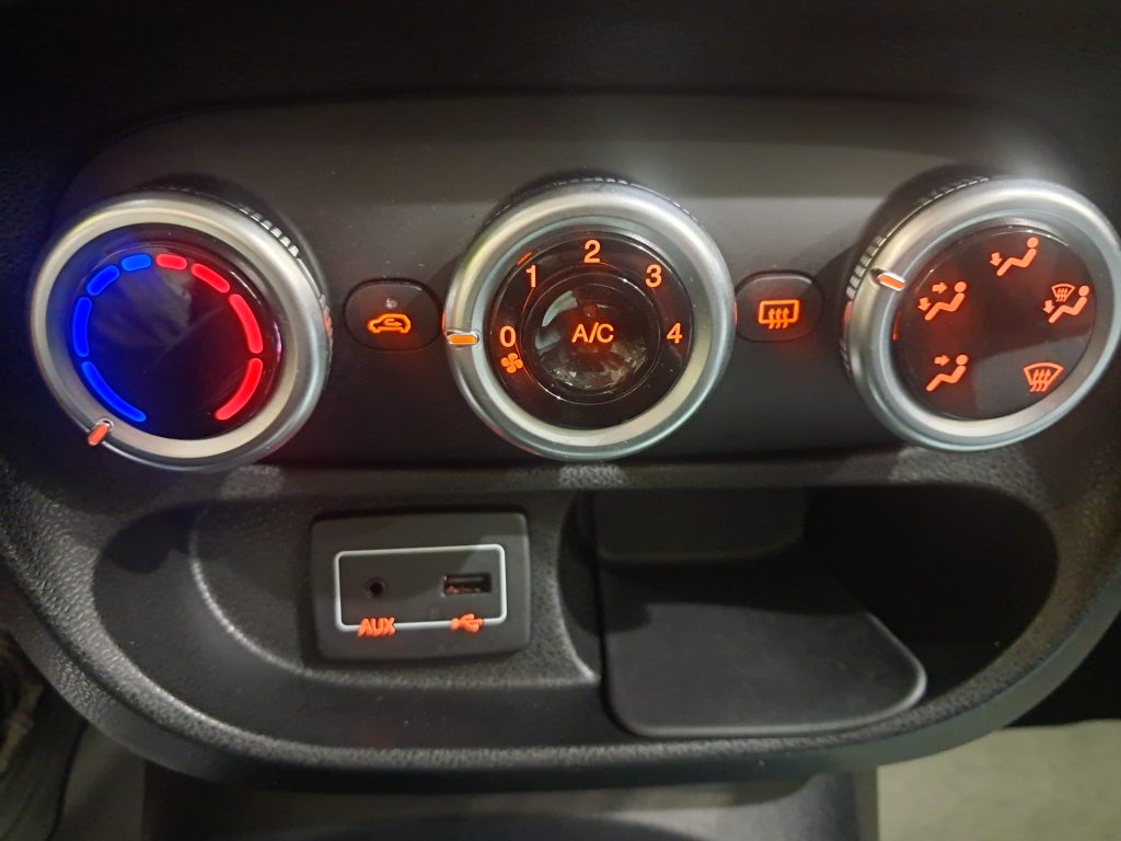 FIAT 500L LOUNGE 1.4 T-JET GPL(CASA MADRE) B-COLOR