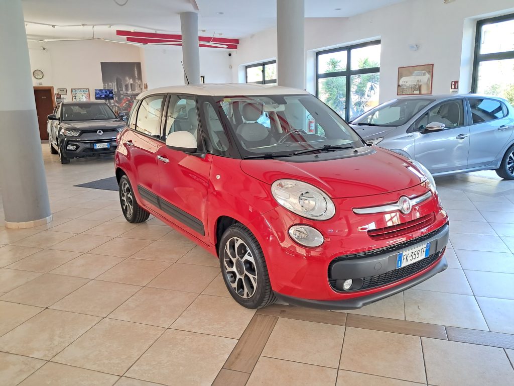 FIAT 500L LOUNGE 1.4 T-JET GPL(CASA MADRE) B-COLOR