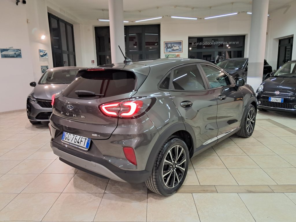 FORD PUMA MILD HYBRID TITANIUM