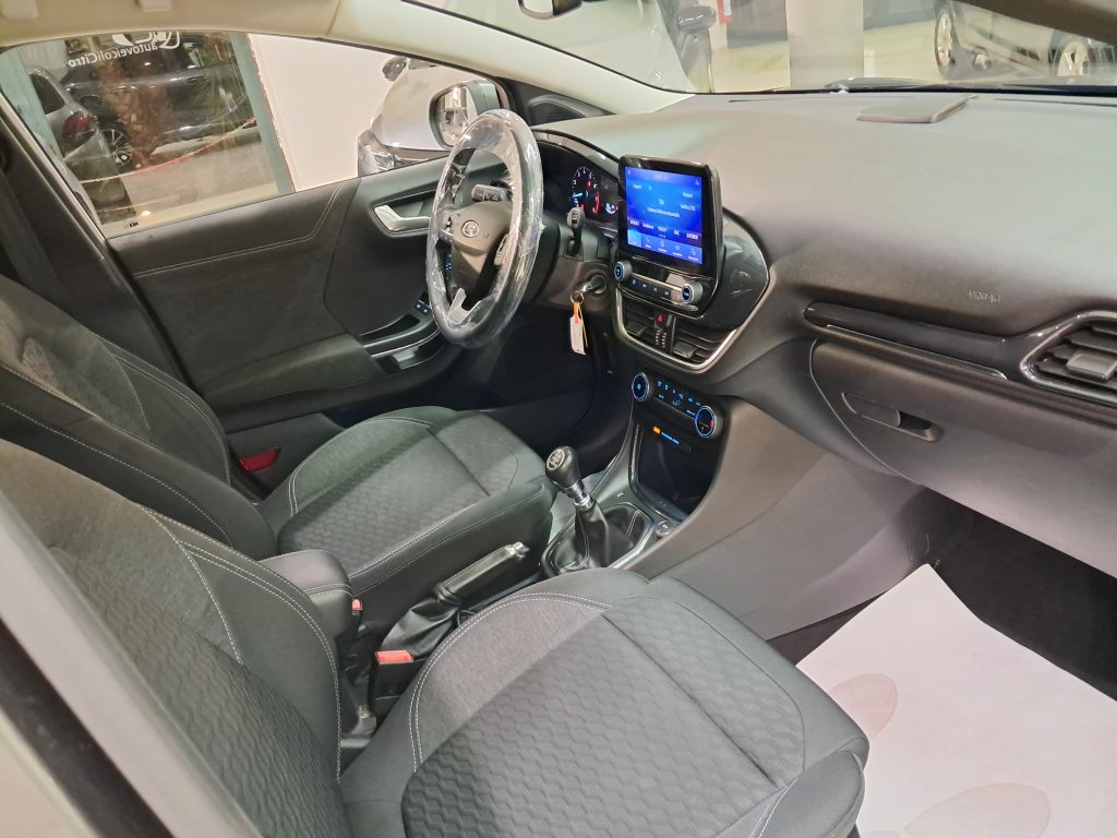 FORD PUMA MILD HYBRID TITANIUM