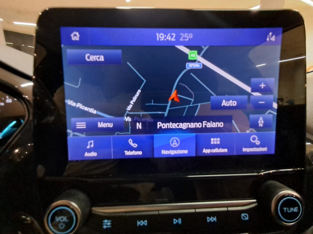 FORD PUMA MILD HYBRID TITANIUM