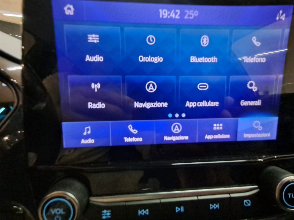 FORD PUMA MILD HYBRID TITANIUM