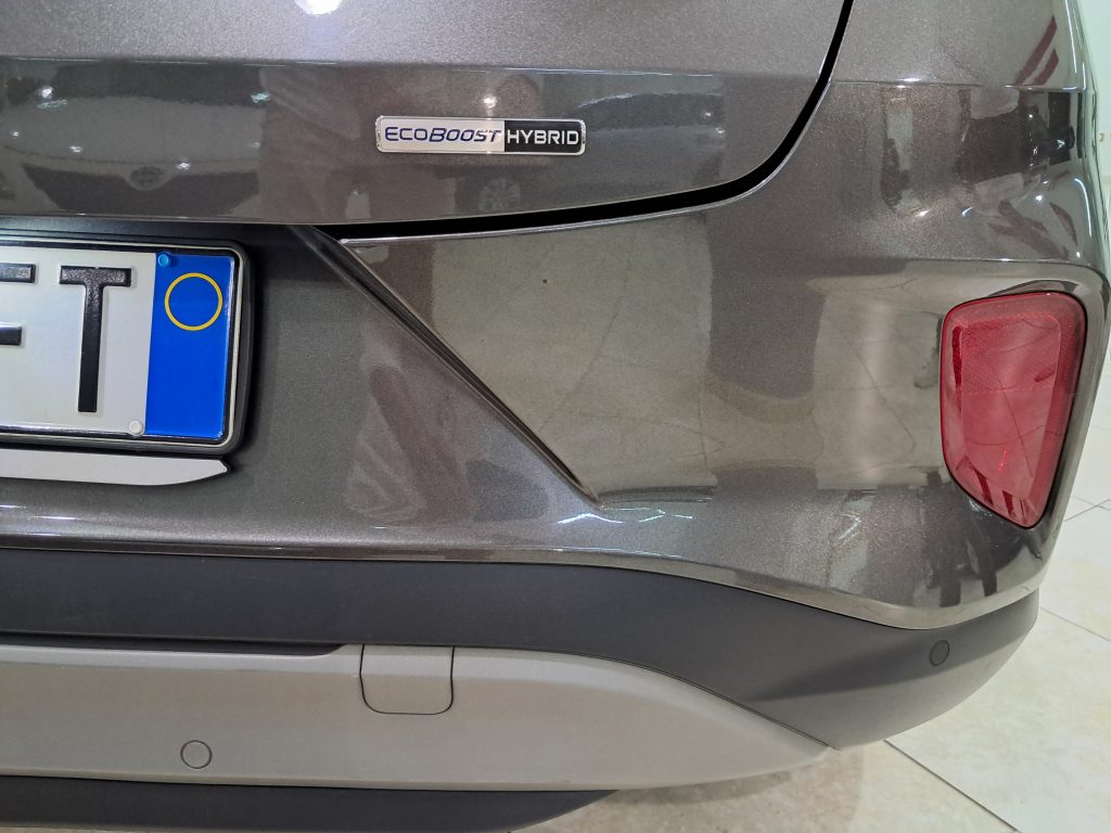 FORD PUMA MILD HYBRID TITANIUM