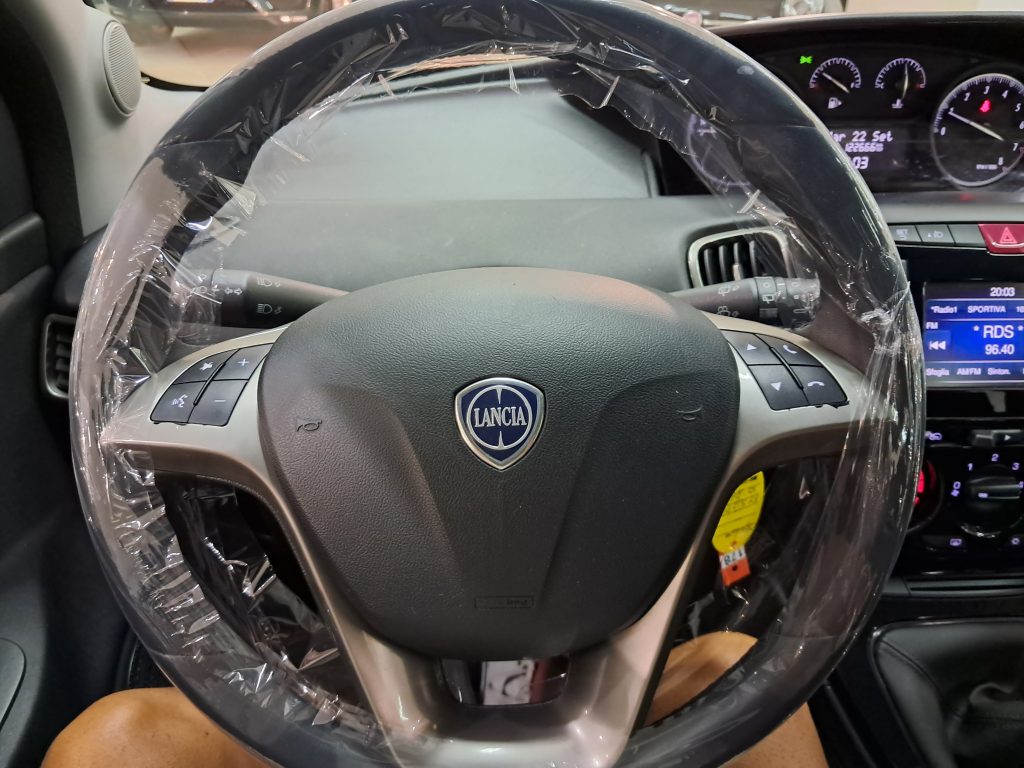 LANCIA YPSILON ECOCHIC 1.2 GPL CASA MADRE