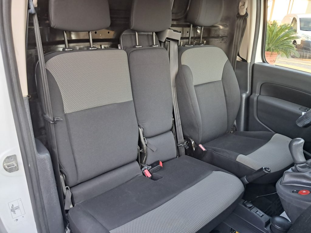 RENAULT KANGO MAXI 1.5 DCI 3 POSTI IN CABINA(NEOPATENTATI)