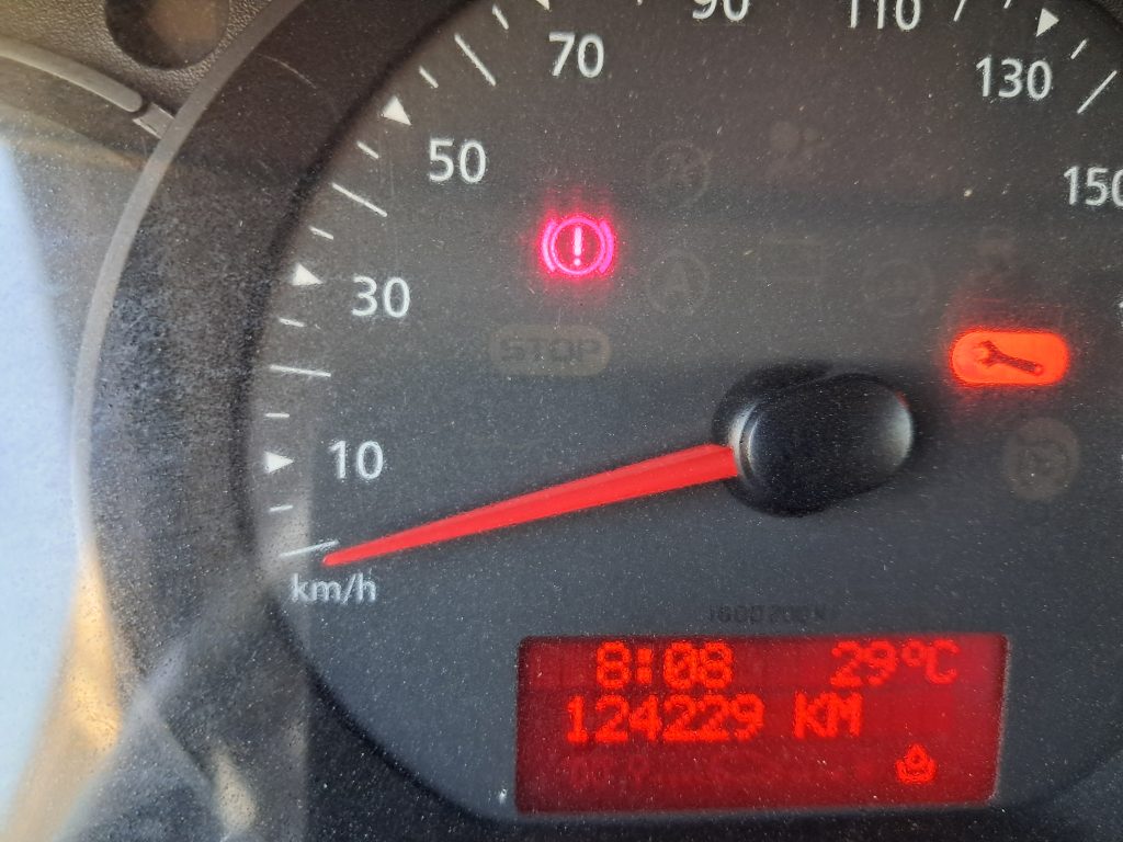 RENAULT KANGO MAXI 1.5 DCI 3 POSTI IN CABINA(NEOPATENTATI)
