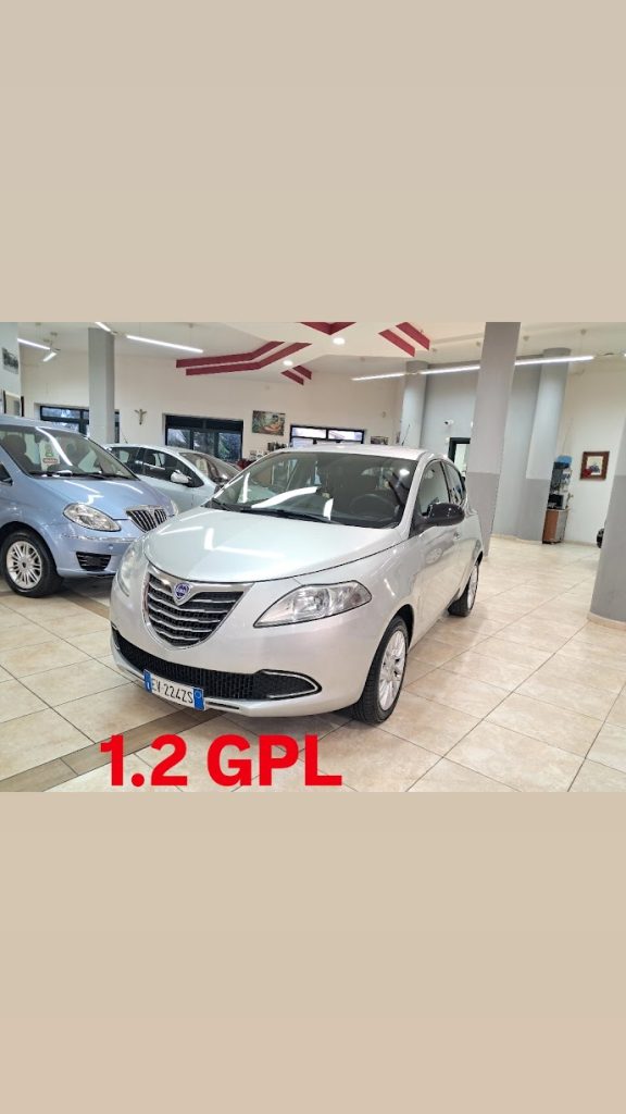 Lancia Ypsilon 1.2 Benz/Gpl