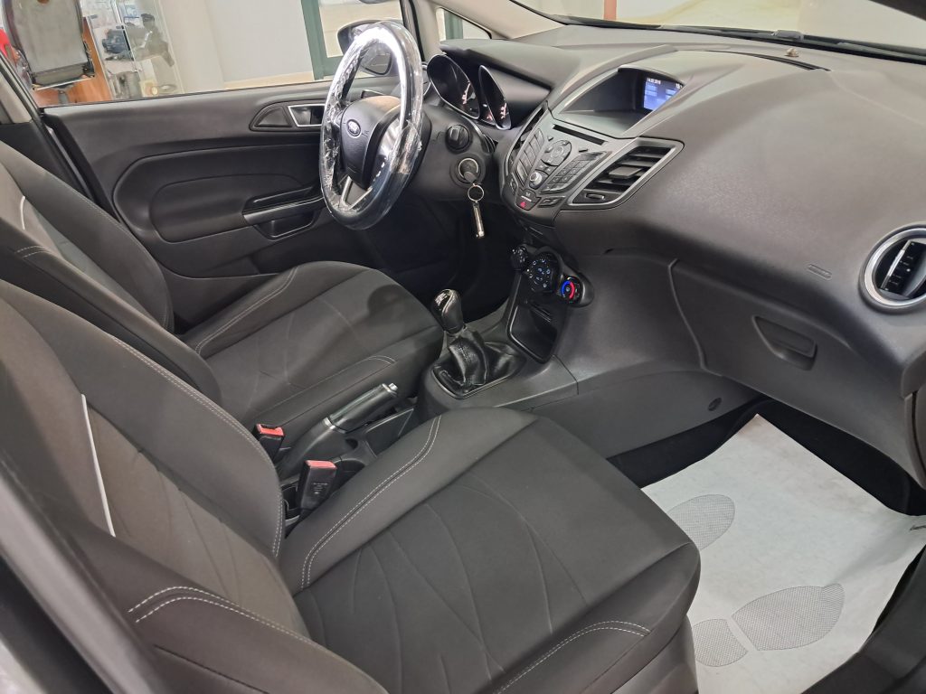 FORD FIESTA 1.2 BENZINA