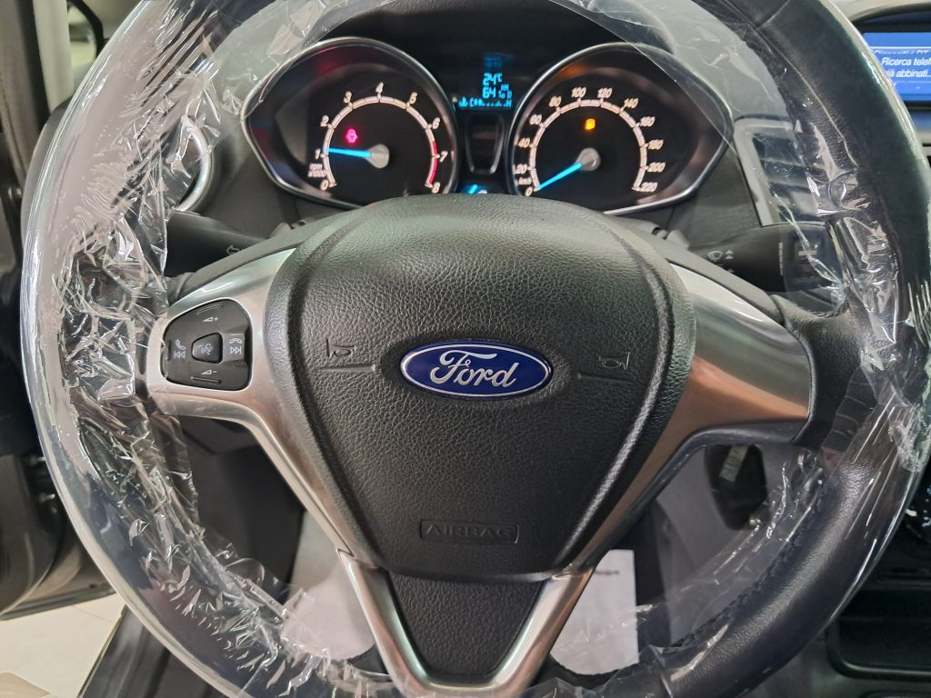 FORD FIESTA 1.2 BENZINA