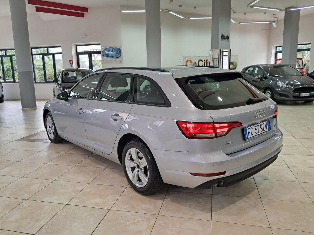 AUDI A4 2.0 TDI SW BUSINESS SPORT