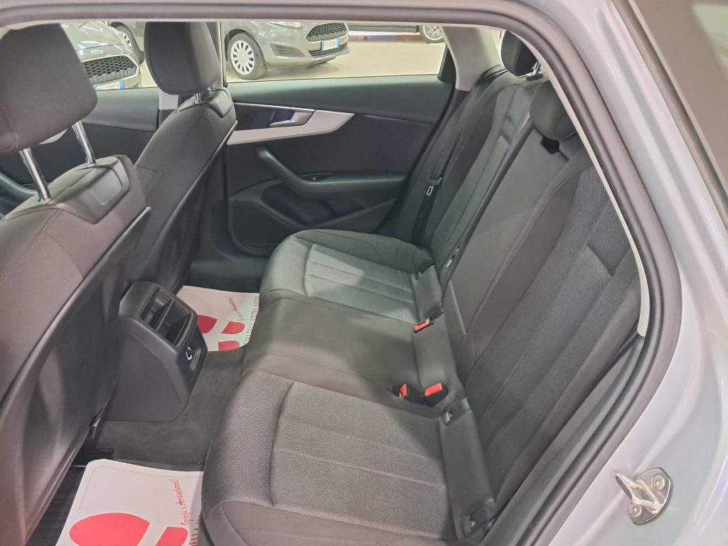 AUDI A4 2.0 TDI SW BUSINESS SPORT