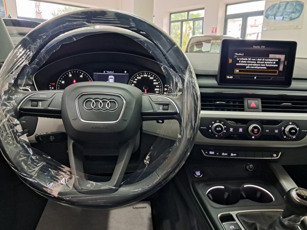 AUDI A4 2.0 TDI SW BUSINESS SPORT