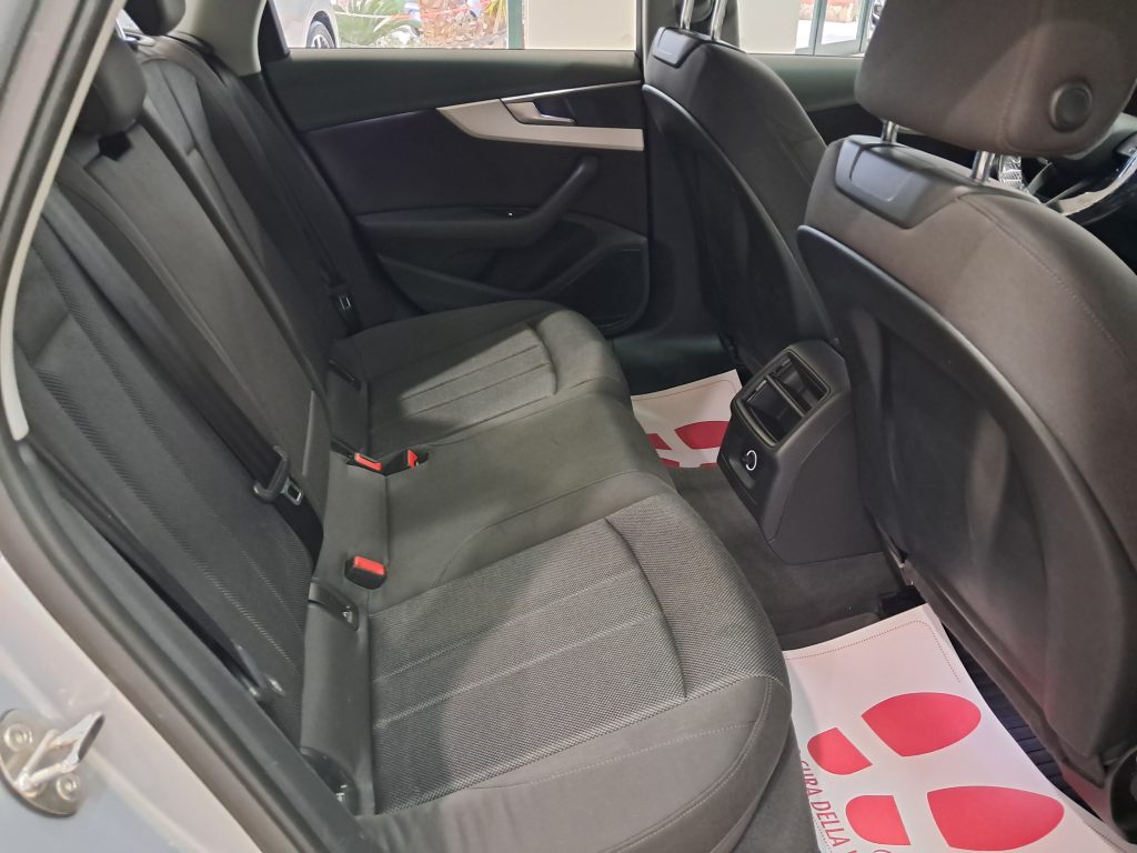 AUDI A4 2.0 TDI SW BUSINESS SPORT