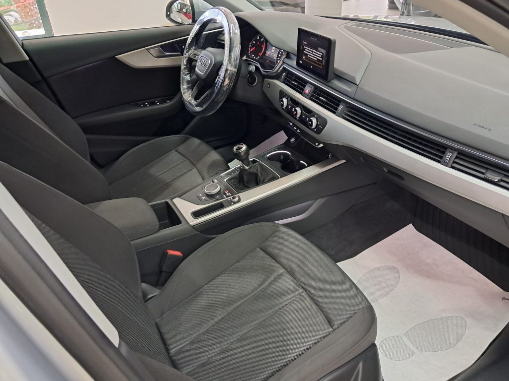 AUDI A4 2.0 TDI SW BUSINESS SPORT