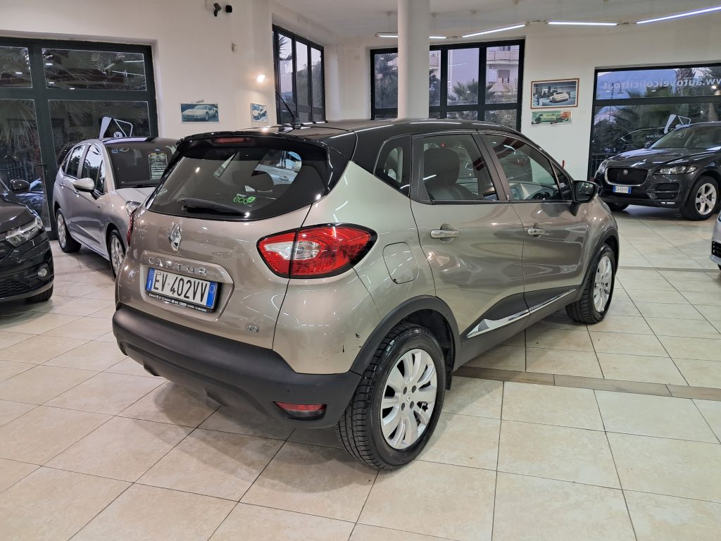 RENAULT CAPTUR R-LINK 1.5 DCI AUTOMATICA