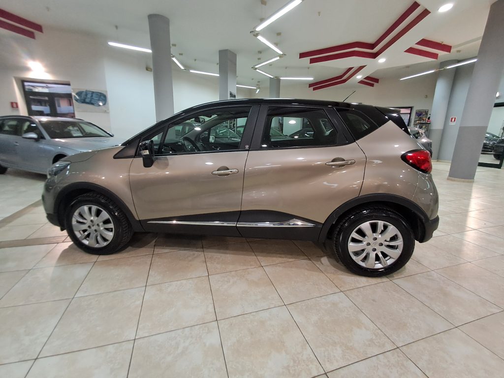 RENAULT CAPTUR R-LINK 1.5 DCI AUTOMATICA