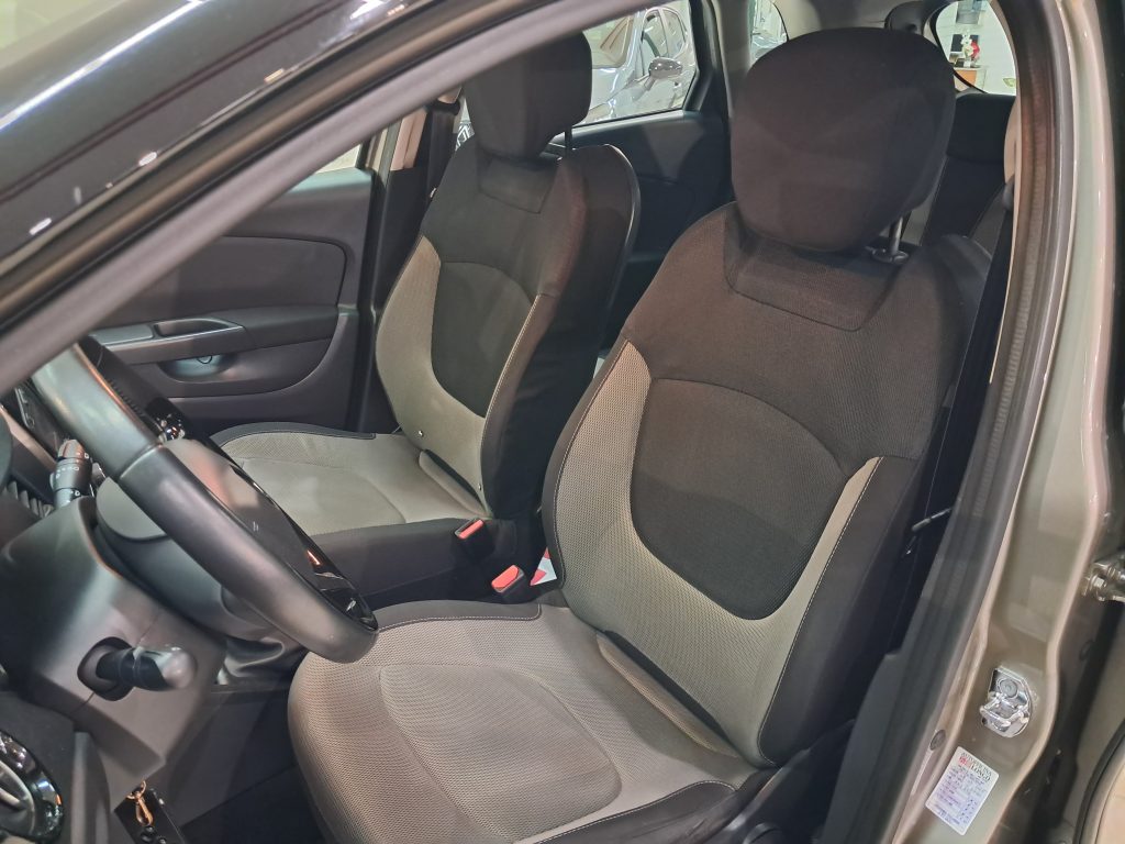RENAULT CAPTUR R-LINK 1.5 DCI AUTOMATICA